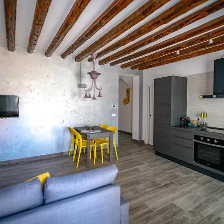 Yellow Garden Apartamento Veneza